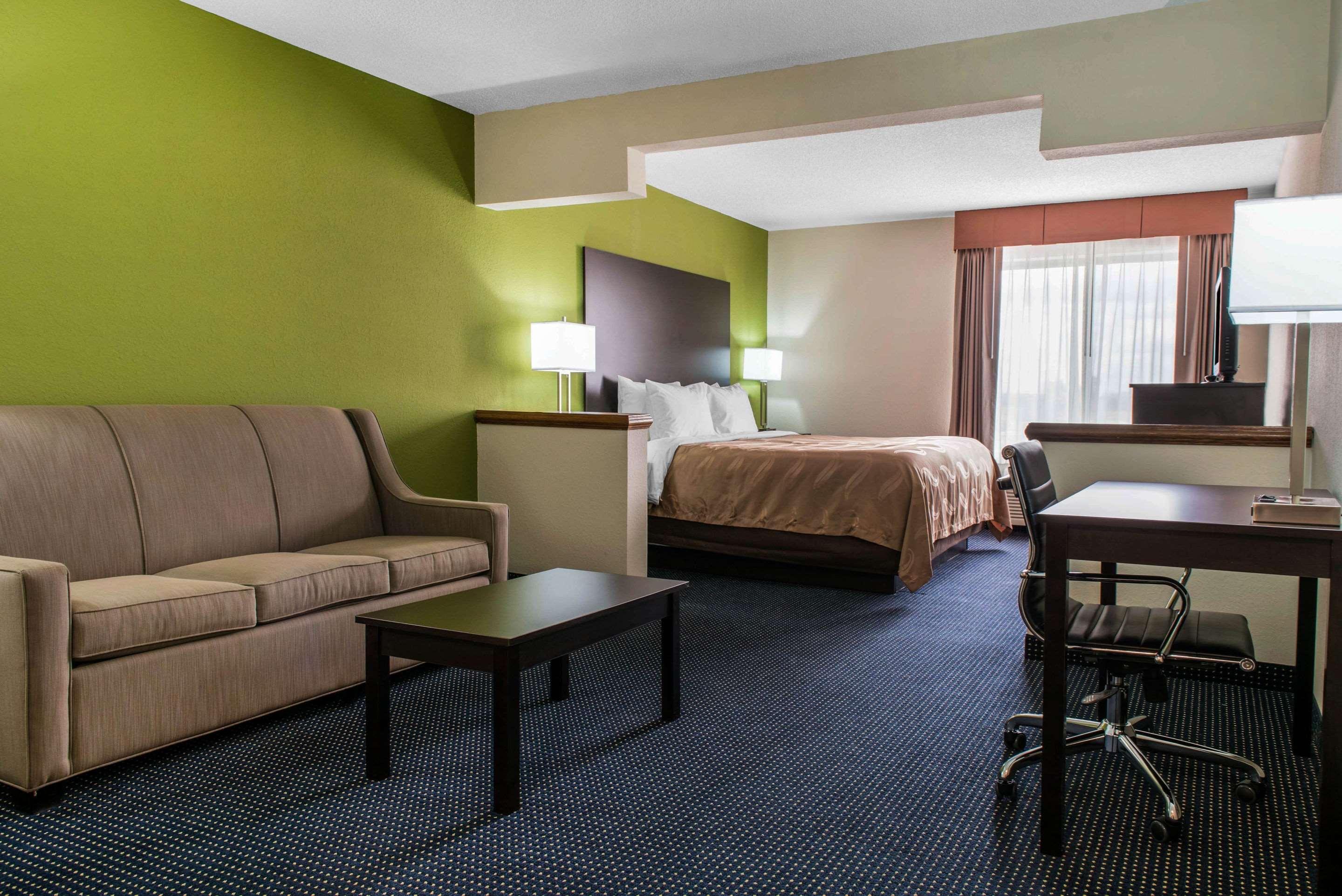 Quality Inn & Suites Anderson I-69 Экстерьер фото