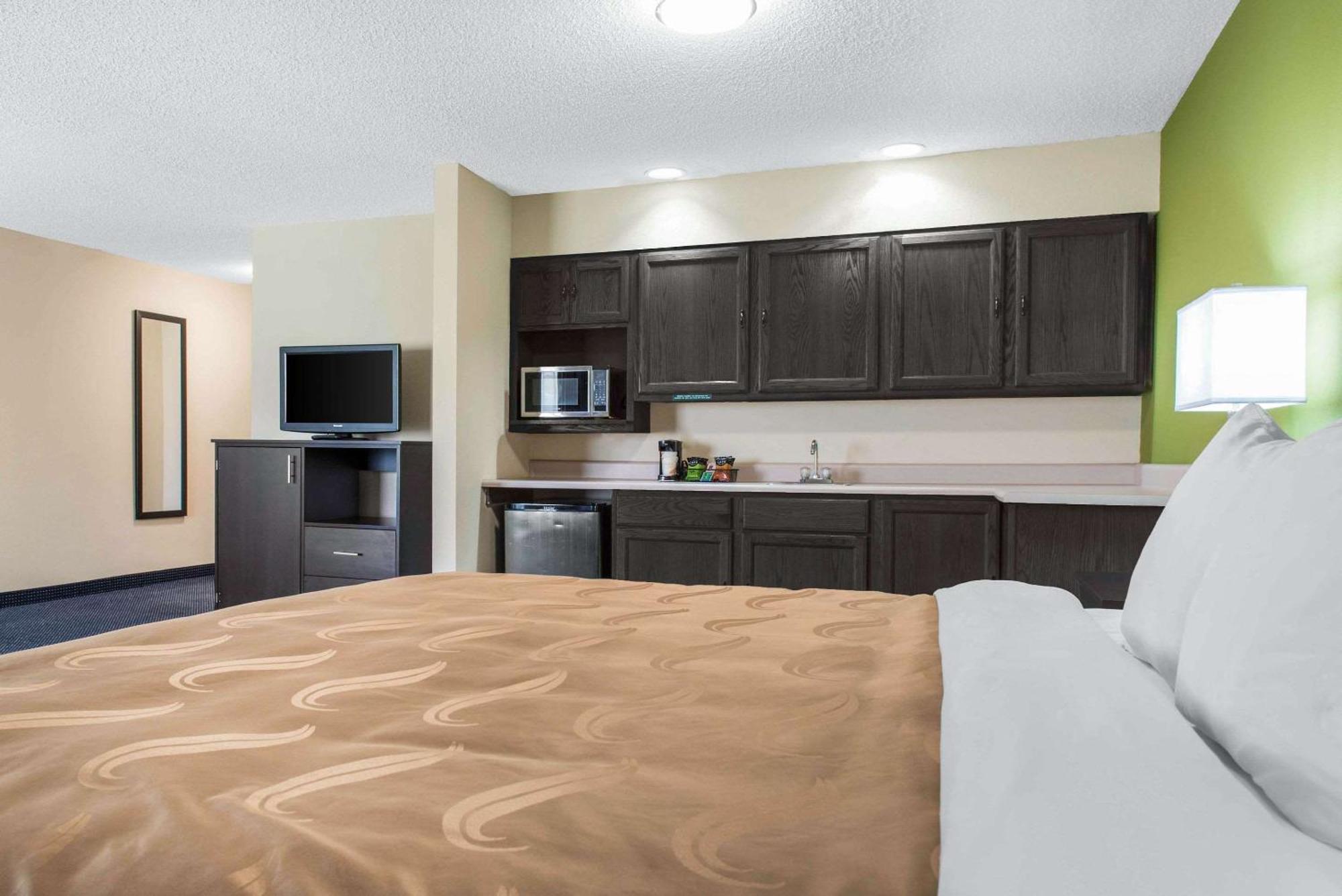 Quality Inn & Suites Anderson I-69 Экстерьер фото