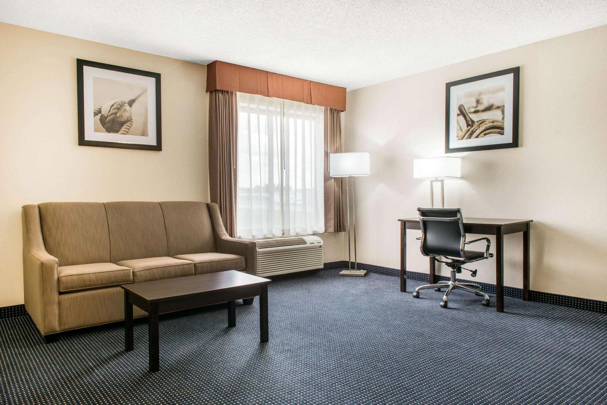 Quality Inn & Suites Anderson I-69 Экстерьер фото